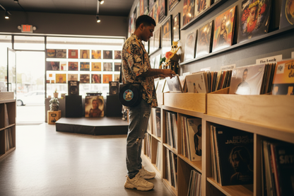Bolsa Disco de Vinil - Bad Bunny - (Debí Tirar Más Fotos) - Arte 2