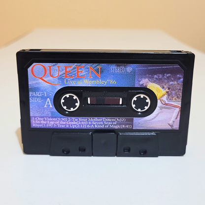 K7 Wallet - Queen (en vivo en Wembley)